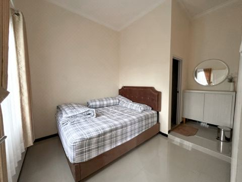 Villa Harmoni C34 Batu Malang