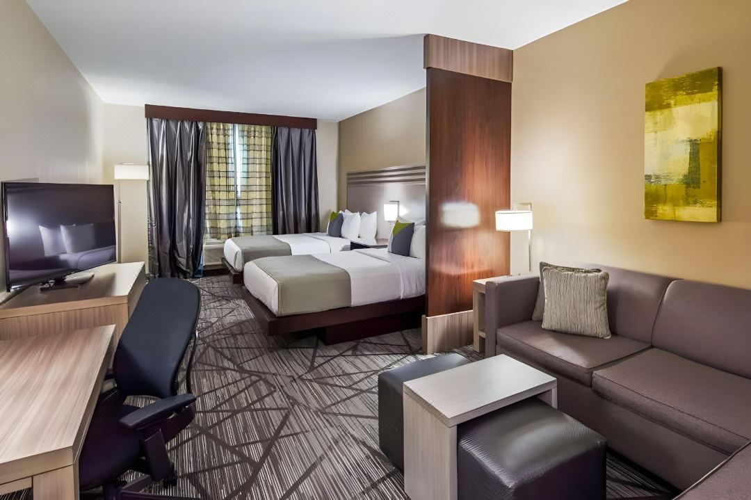 Comfort Inn & Suites Houston I-45 North - IAH