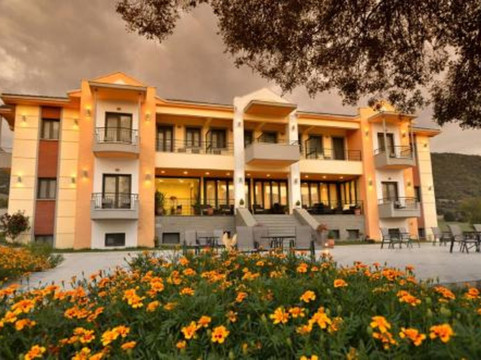 Dodoni酒店住宿-Filoxenia Hotel