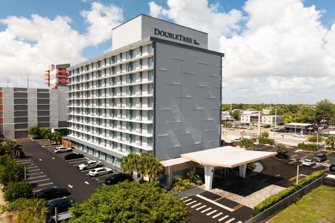 DoubleTree by Hilton Miami North I-95