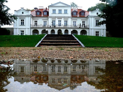 Dwór Zbożenna-官方