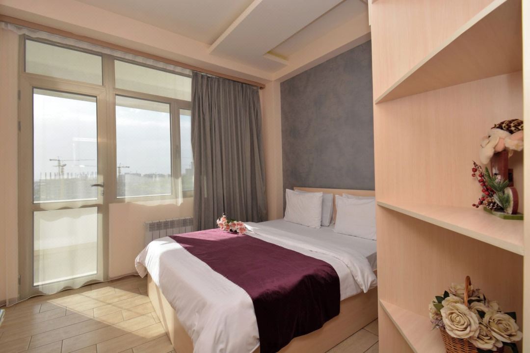 帶LED燈的豪華公寓