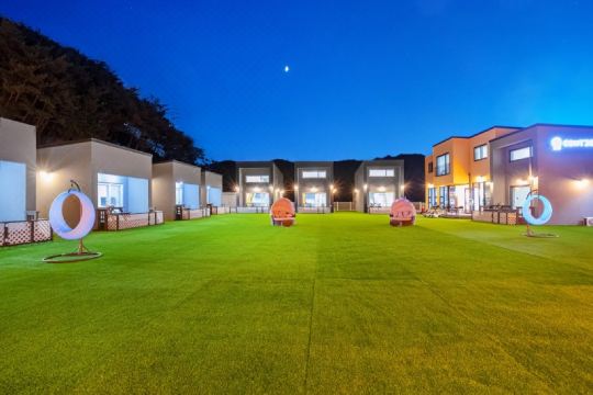 Taean (Anmyeondo) Contigo Dog Pension