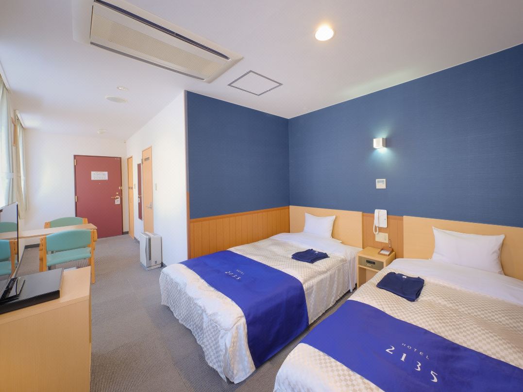 Hotel 2135