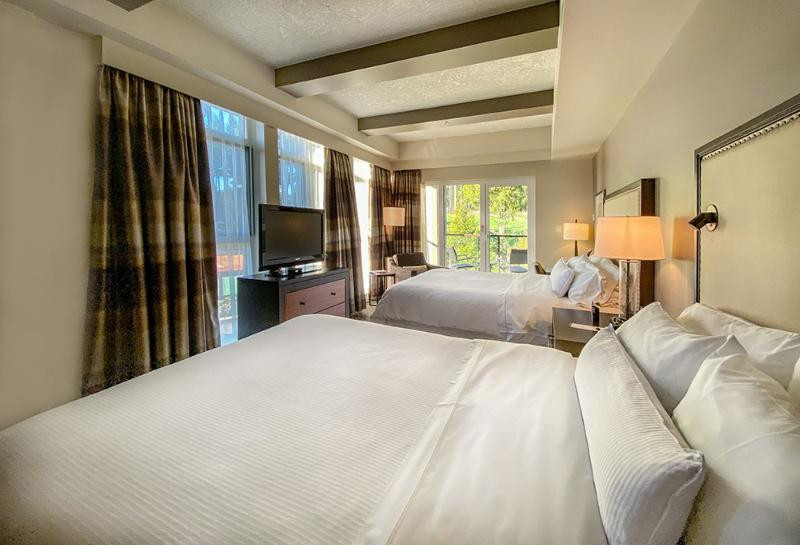 Colwood酒店住宿-Fairways Hotel on the Mountain