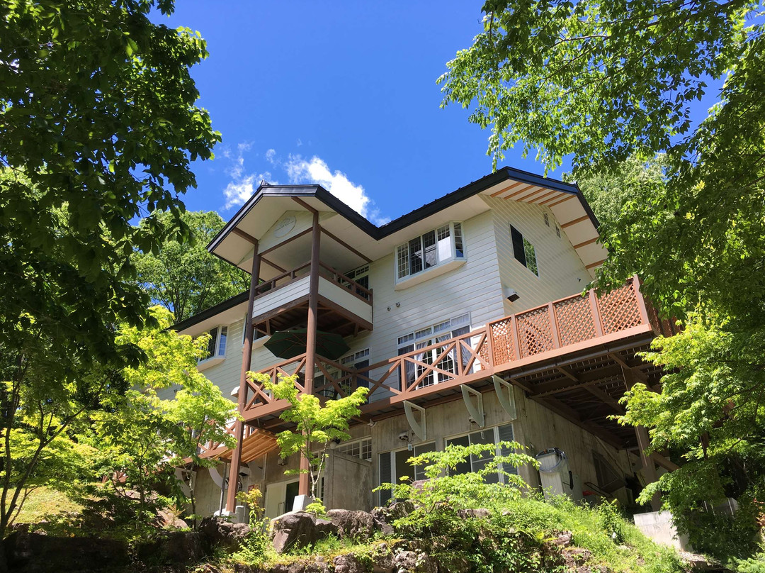 四季彩旅馆度假村