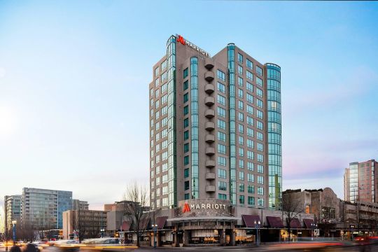 温哥华机场万豪酒店-官方