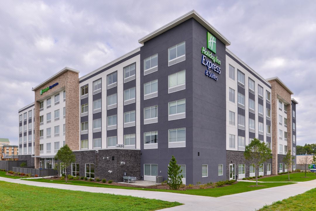Holiday Inn Express & Suites MALL OF AMERICA - MSP AIRPORT by IHG