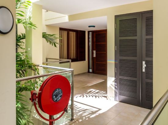 Delfins Beach Resort Bonaire, Tapestry Collection by Hilton