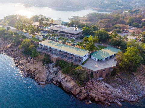 Chirundu酒店住宿-Lake Safari Lodge