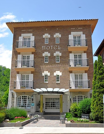 Llanars酒店住宿-Hotel Edelweiss