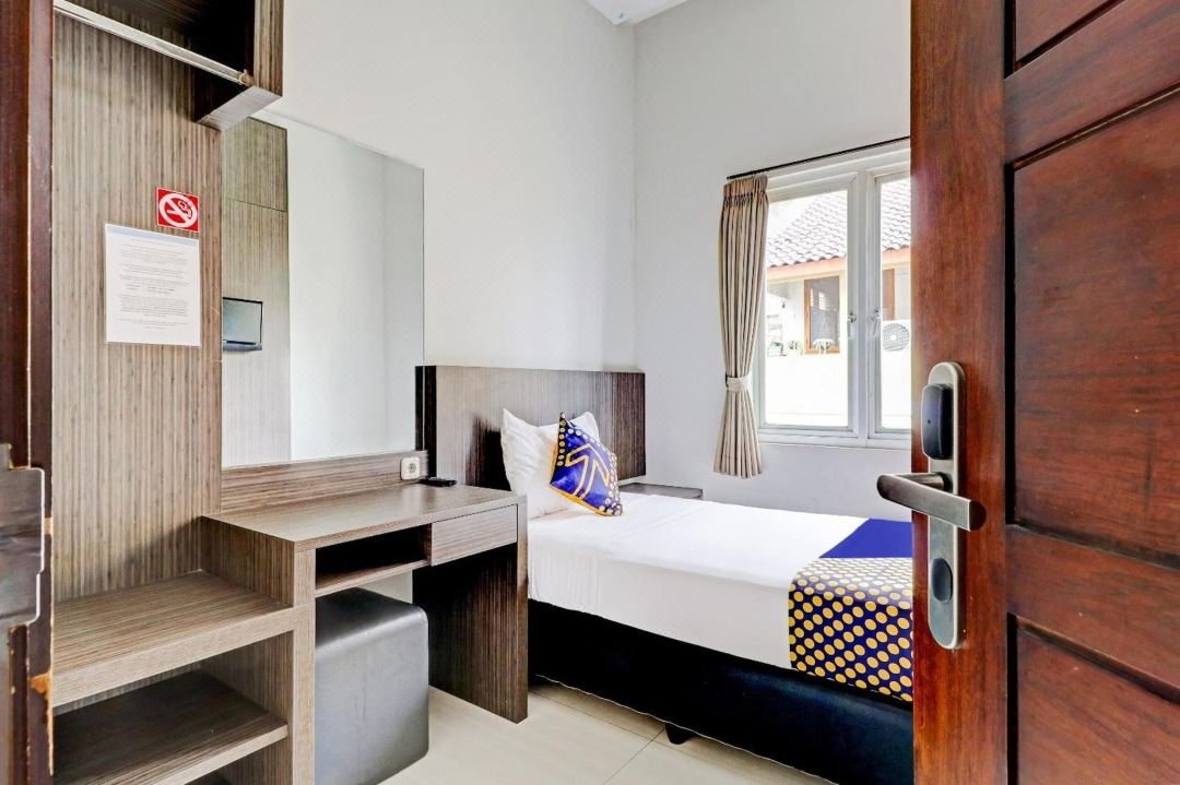 Hotel O Cihampelas Near Ciwalk Formerly d'River Guest House