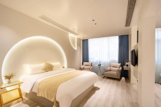 Banli Yishe Homestay (Taibei Road)