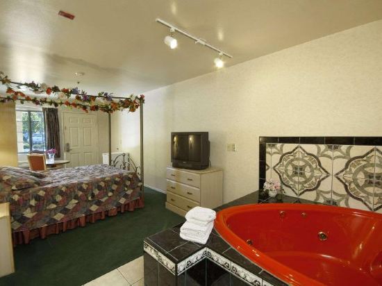 Days Inn by Wyndham Riverside Tyler Mall Room Type - Queen Room - Non-Smoking