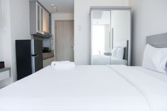 Cozy Studio Apartment at Elpis Residence by Travelio