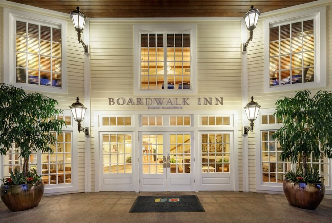 Kemah Boardwalk Inn