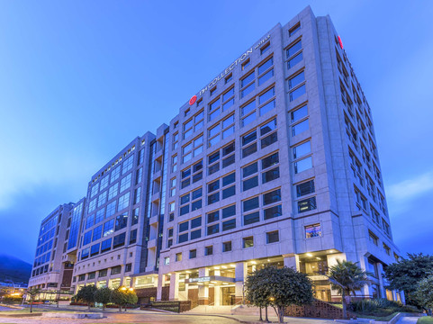 波哥大特里波特皇家NH典藏酒店