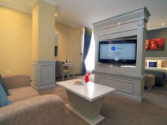 Hotel Dafam Semarang Room Type - Suite