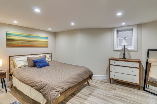 Walk to Hudson River, Near MetLife Renovated Apt