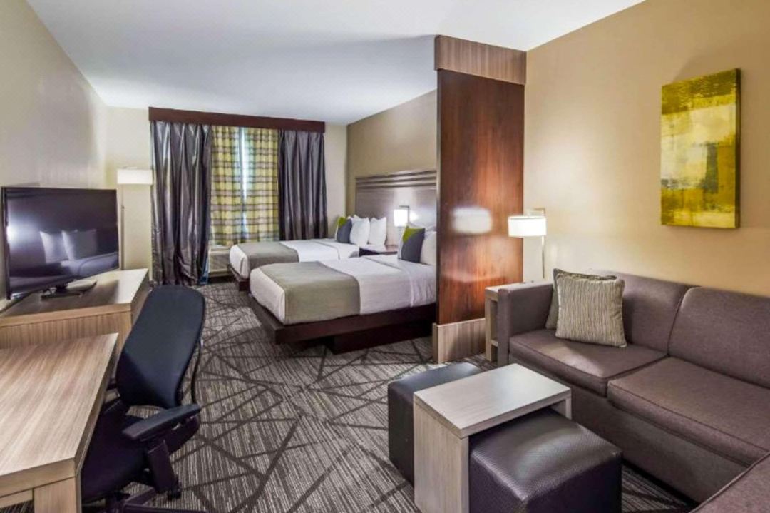 Comfort Inn & Suites Houston I-45 North - IAH