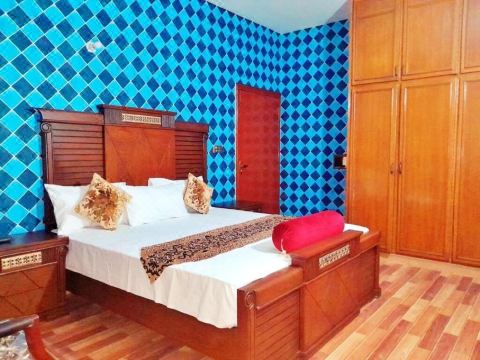 Hotel Rose One Lahore