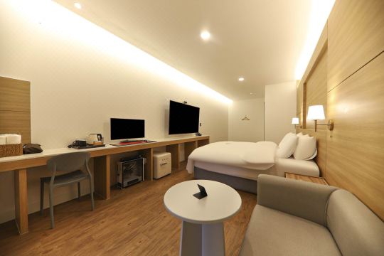 Changwon Masan Ive Hotel