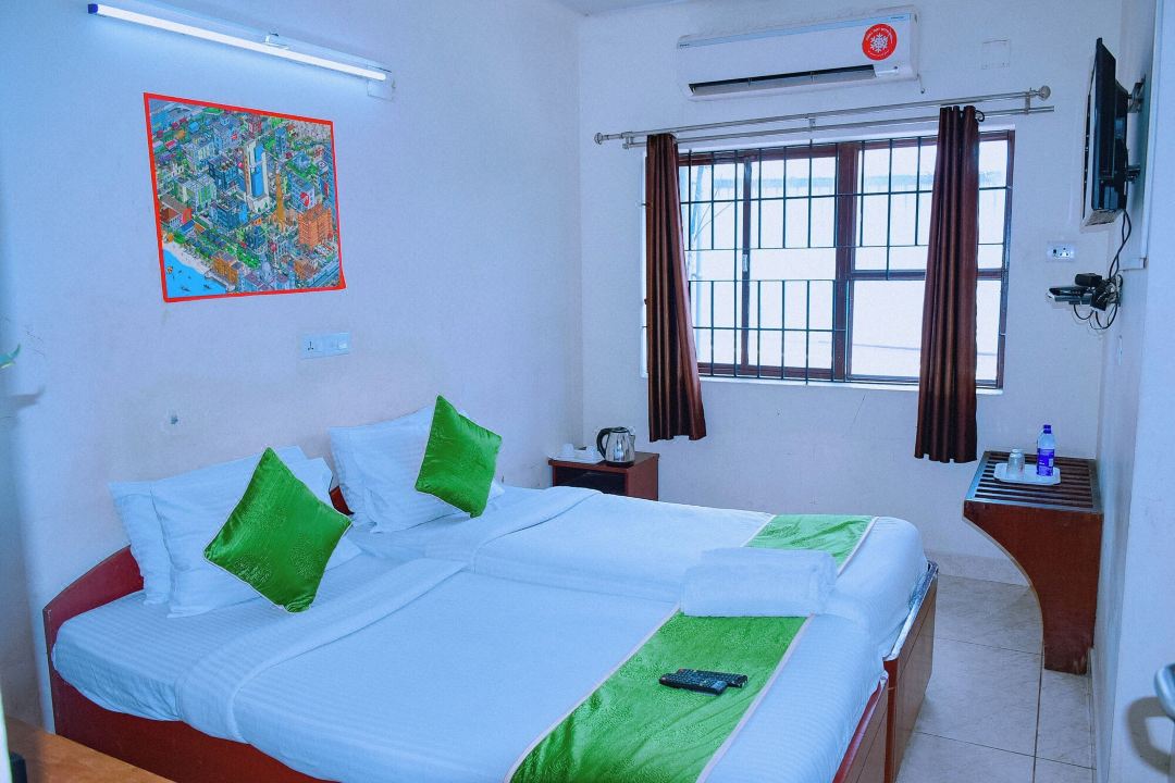 Naksha Tree Hotel Kishore Inn Koyambedu