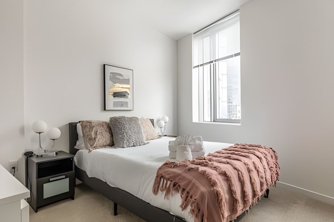 2BR | Gym, Rooftop & Pool | Bellevue | Sophari A