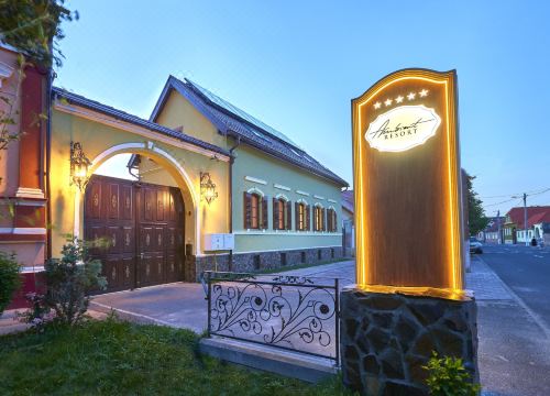 Resort Ambient