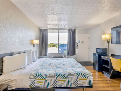 Studio 6马特杰克逊, 弗吉尼亚 - 申南多阿