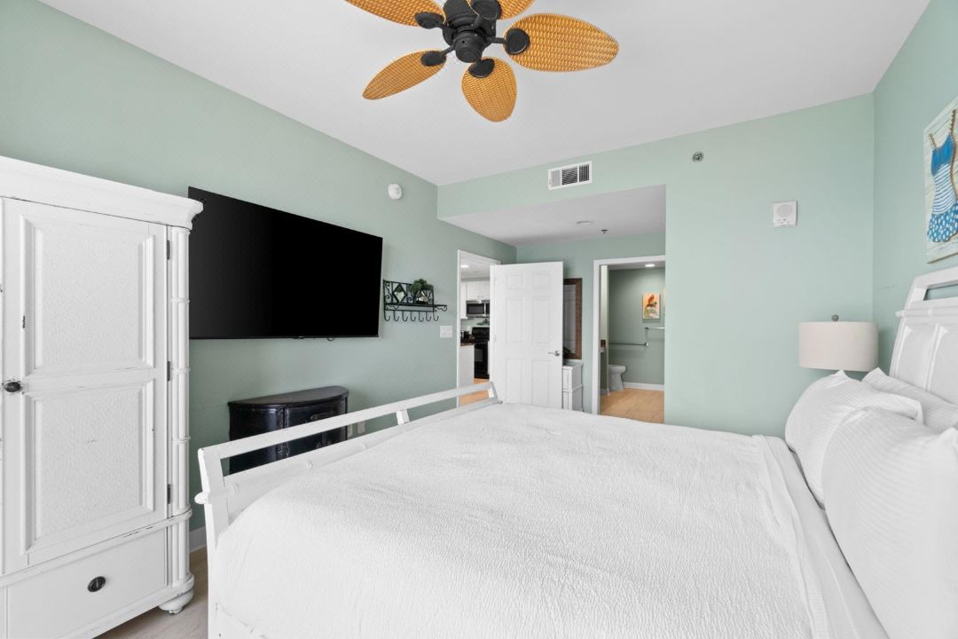 Splash Beach Resort 301E-B