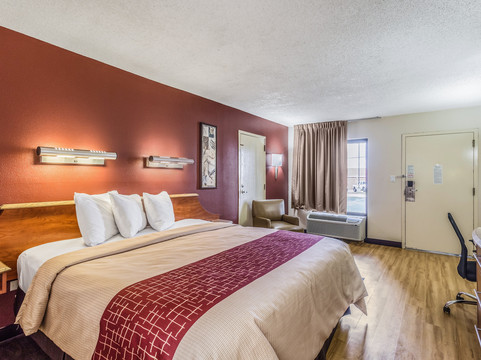 博林格林红屋顶客栈