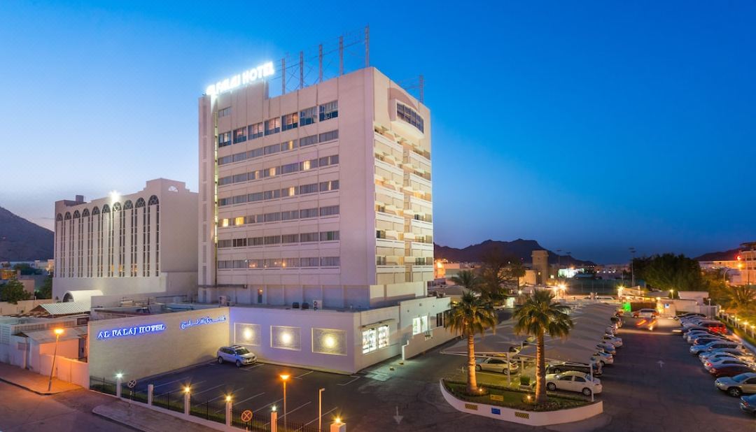 Al Falaj Hotel - 15 Percent Off on F&B Valid for Stays Between 28th March to 5th April 2025