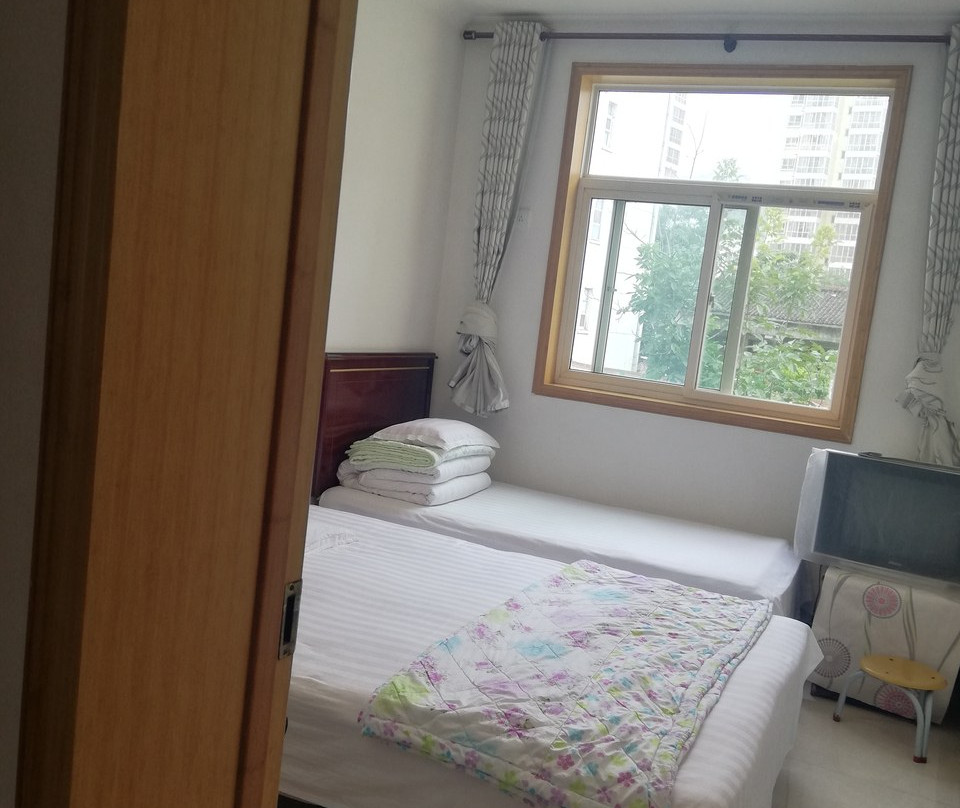秀琴公寓(艾黎路分店)