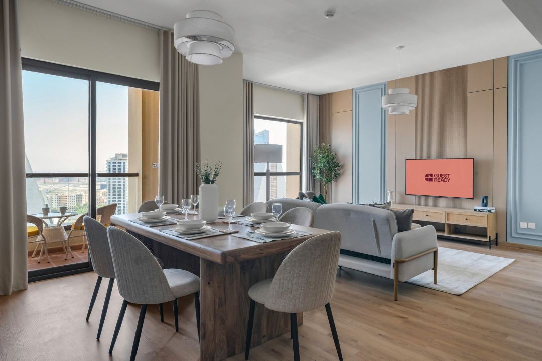 GuestReady - Chic 2BR + Sofabed | jbr Canal View