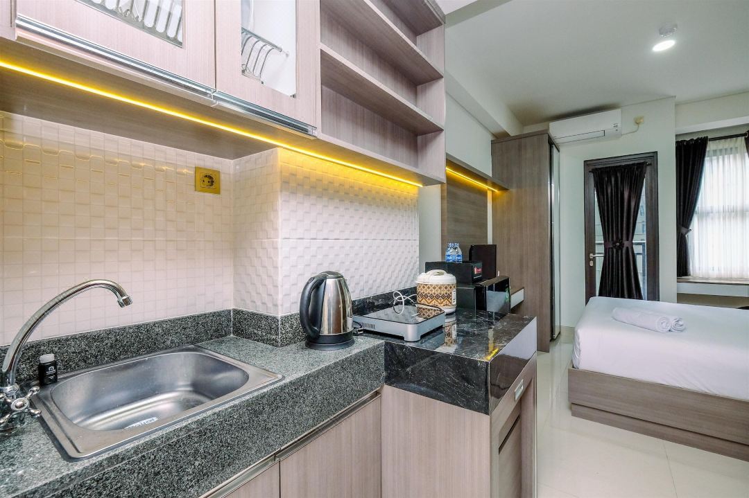 Nice Studio at 7Th Floor Transpark Cibubur Apartment