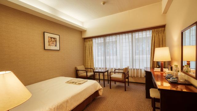 琉球太陽皇家酒店