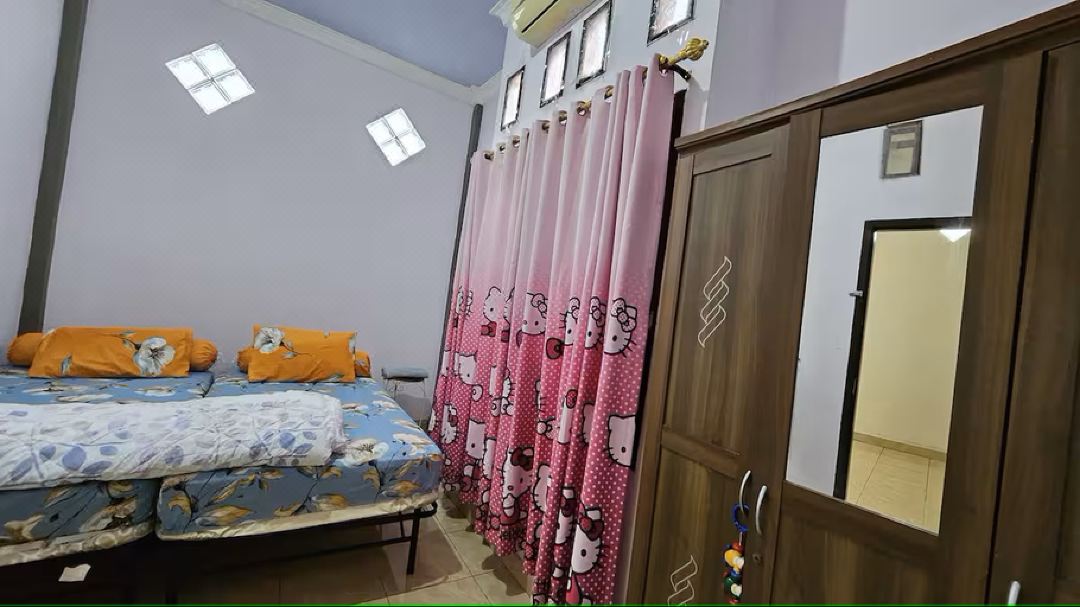 Rumah 4 Kamar w/150 Mbps & Home Theater
