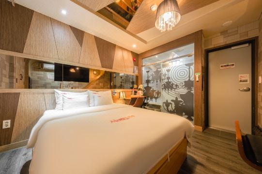 牙山祕密自助入住汽車旅館