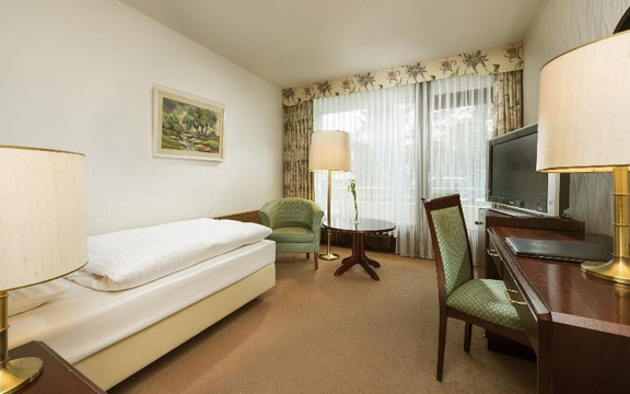 马里提萨塔班的酒店