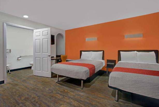 德州赫里福德6号汽车旅馆-官方