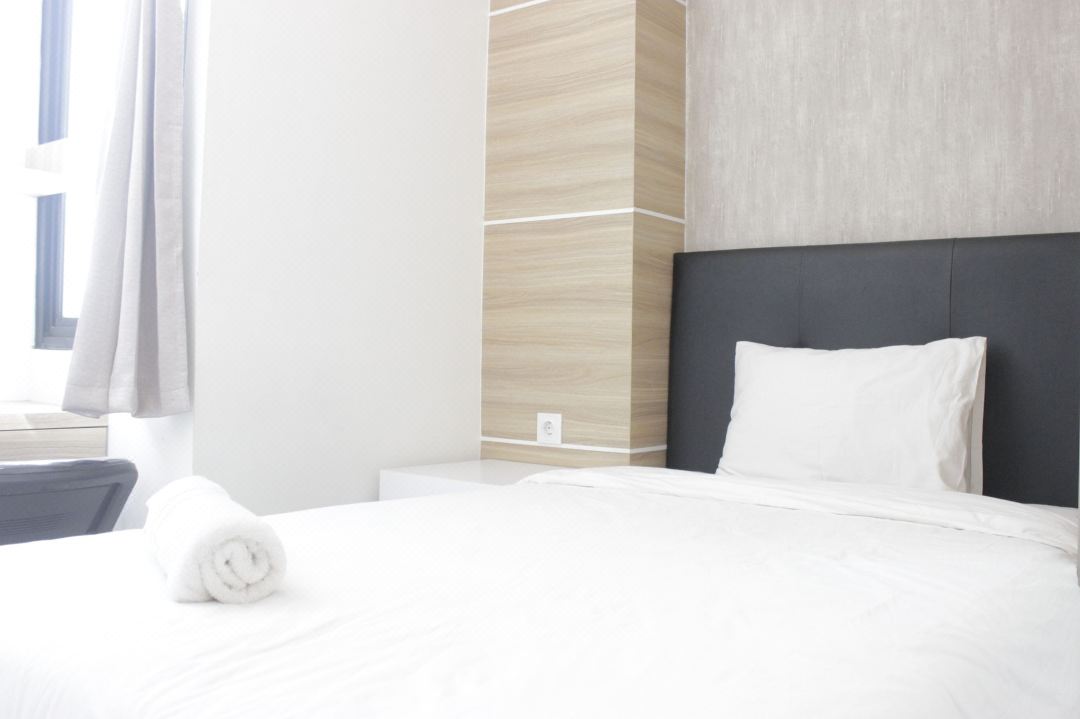 Modern and Comfy Studio Apartment at Lodge Paskal Near Binus University