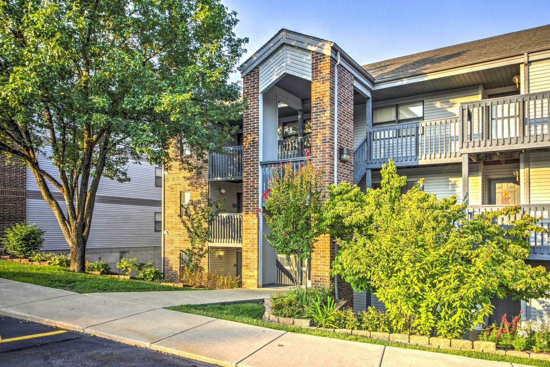 Cozy Pointe Royale Condo about 4 Mi to Table Rock Lake