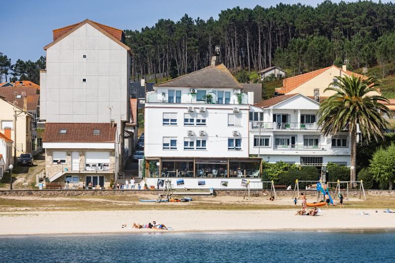 卡马里尼亚斯海滩酒店-官方