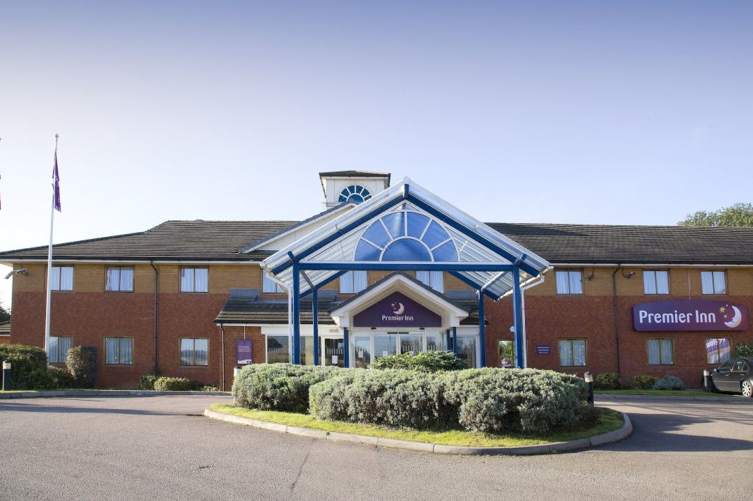 Premier Inn Luton South (M1, J9)