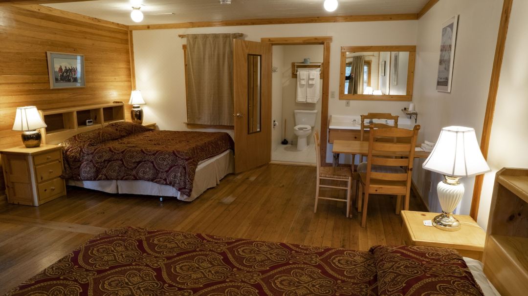 Whittaker's Motel & Historic Bunkhouse