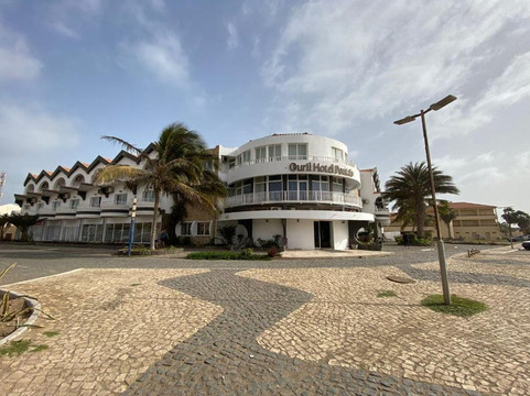 Murdeira酒店住宿-Ouril Hotel Pontão