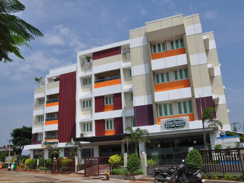 Vaduvur酒店住宿-Hotel Green Palace