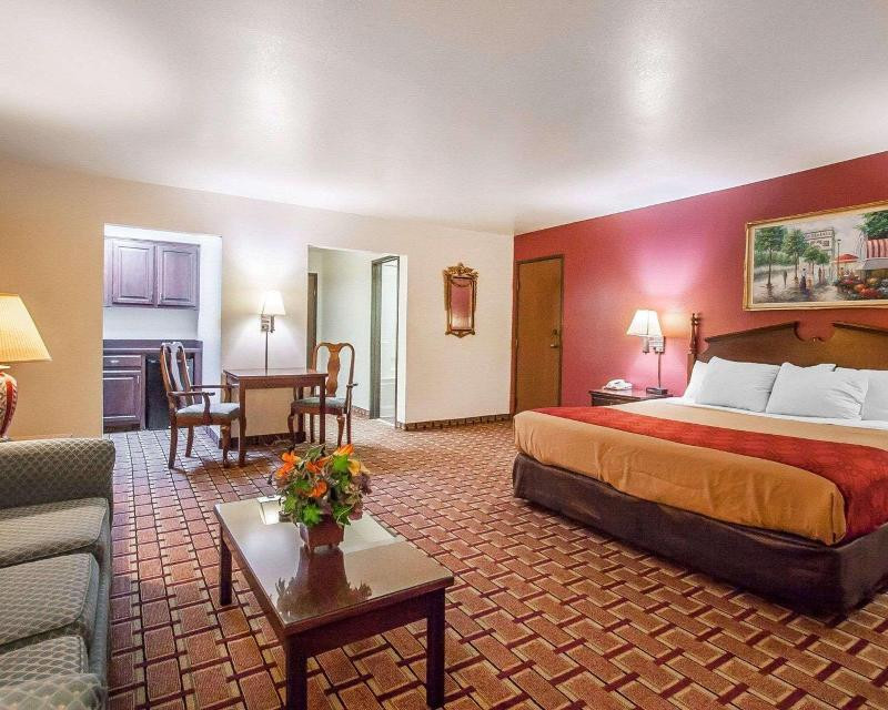 Bloomfield酒店住宿-Econo Lodge