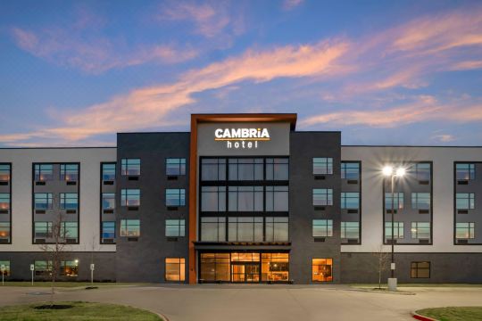 Cambria Hotel Euless - DFW Airport South
